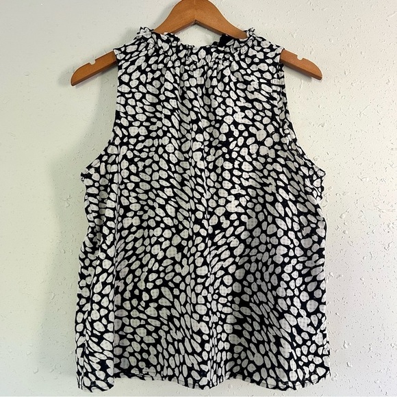 🦋 Who What Wear Black White Speckled Sleeveless High Neck Blouse Medium - Picture 1 of 6